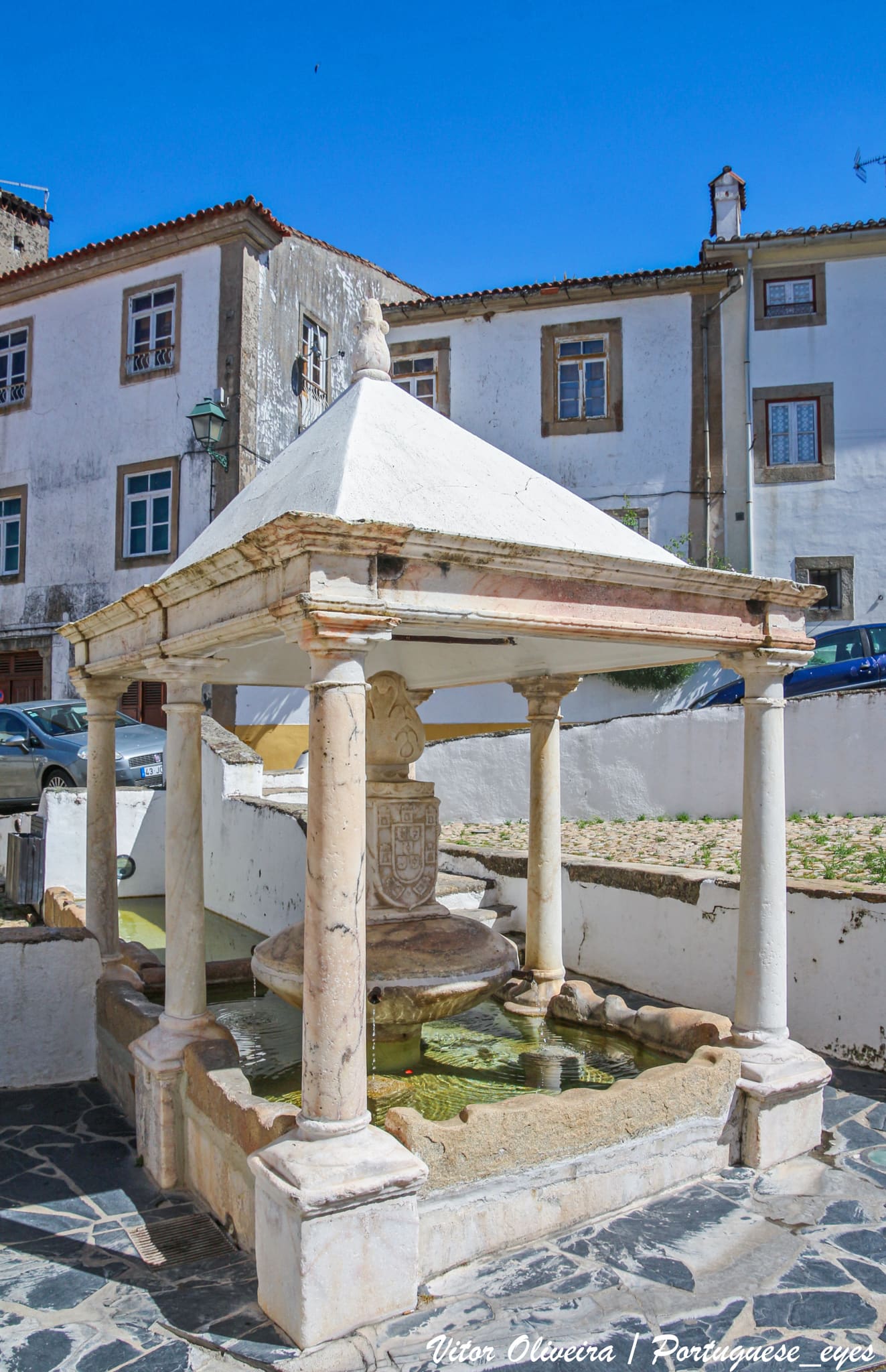 A Fonte da Vila, um coreto de mármore do século XVI na judiaria de Castelo de Vide
